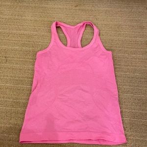 Pink lulu lemon top!